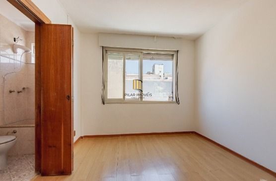Apartamento com 4 quartos e 93m² à venda em Centro Histórico, Porto Alegre.