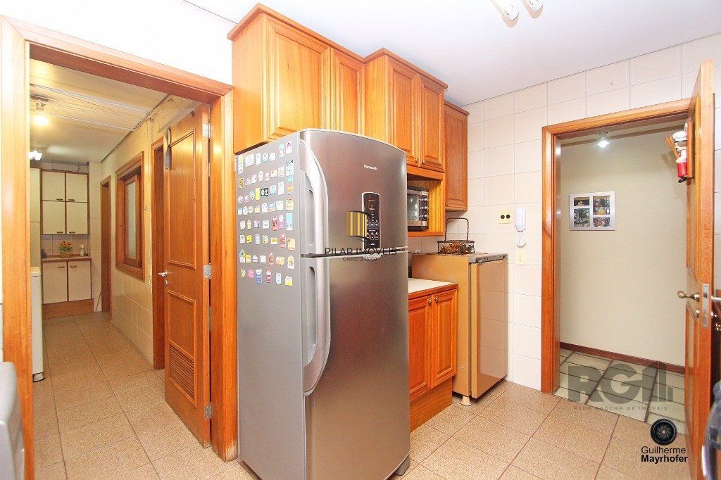Excelente apartamento de 315m² com 3 dormitórios e 2 vagas.