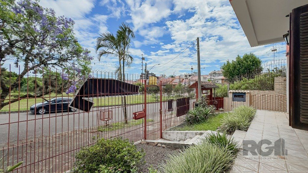 Casa 4 dormitórios no bairro Jardim Itu