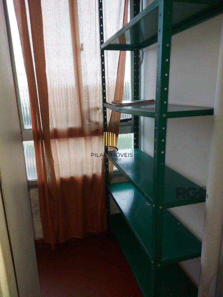 Apartamento 2 dormitórios, próximo da UFRGS, PUC, Ernesto Dorneles e trasporte público.