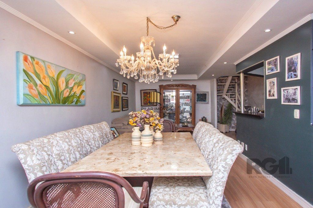 Casa em condomínio de 177m², 3 dormitórios, 1 vaga no bairro Ipanema