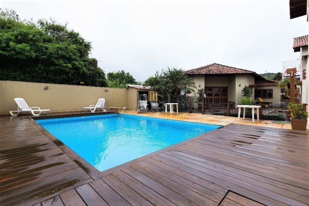 Casa Em Condomínio 224m², Bairro Tristeza
