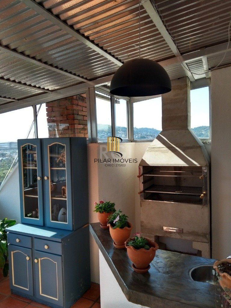 COBERTURA 2 DORMITÓRIOS, TERESÓPOLIS, 147 M²