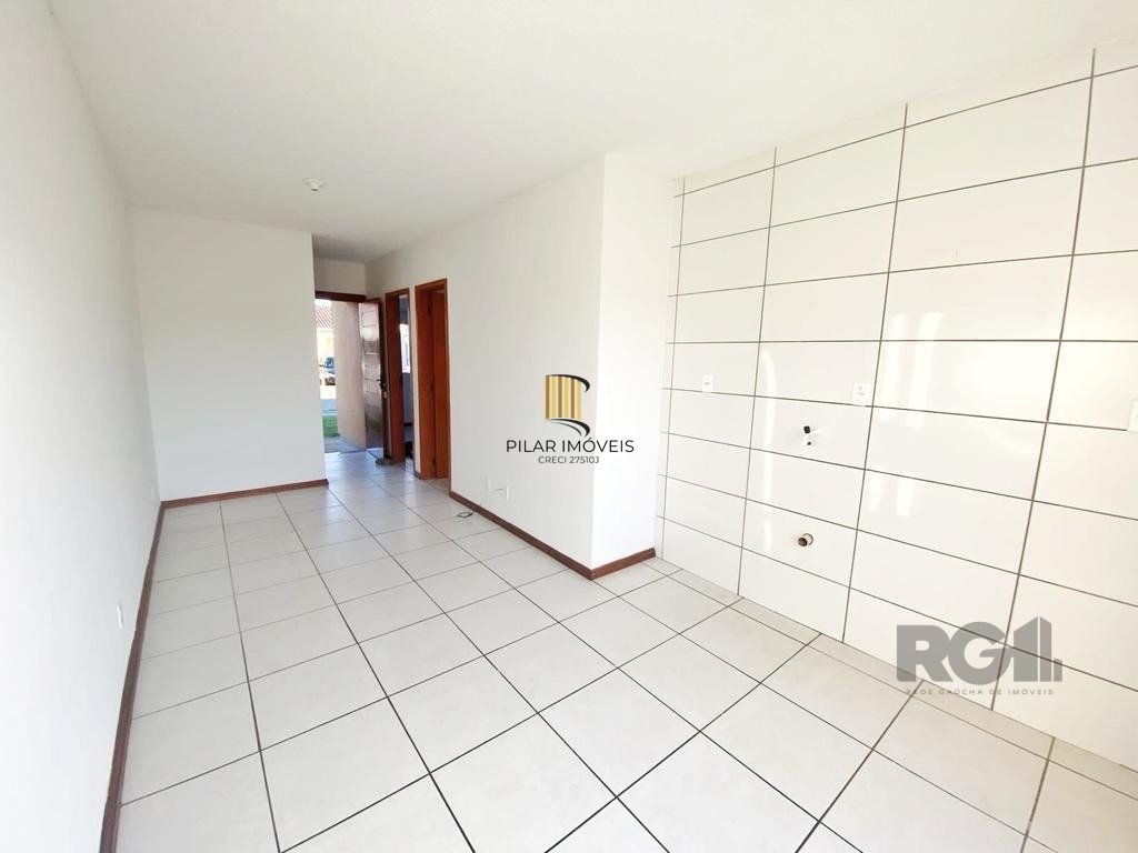 Casa 2 dormitórios no bairro Restinga