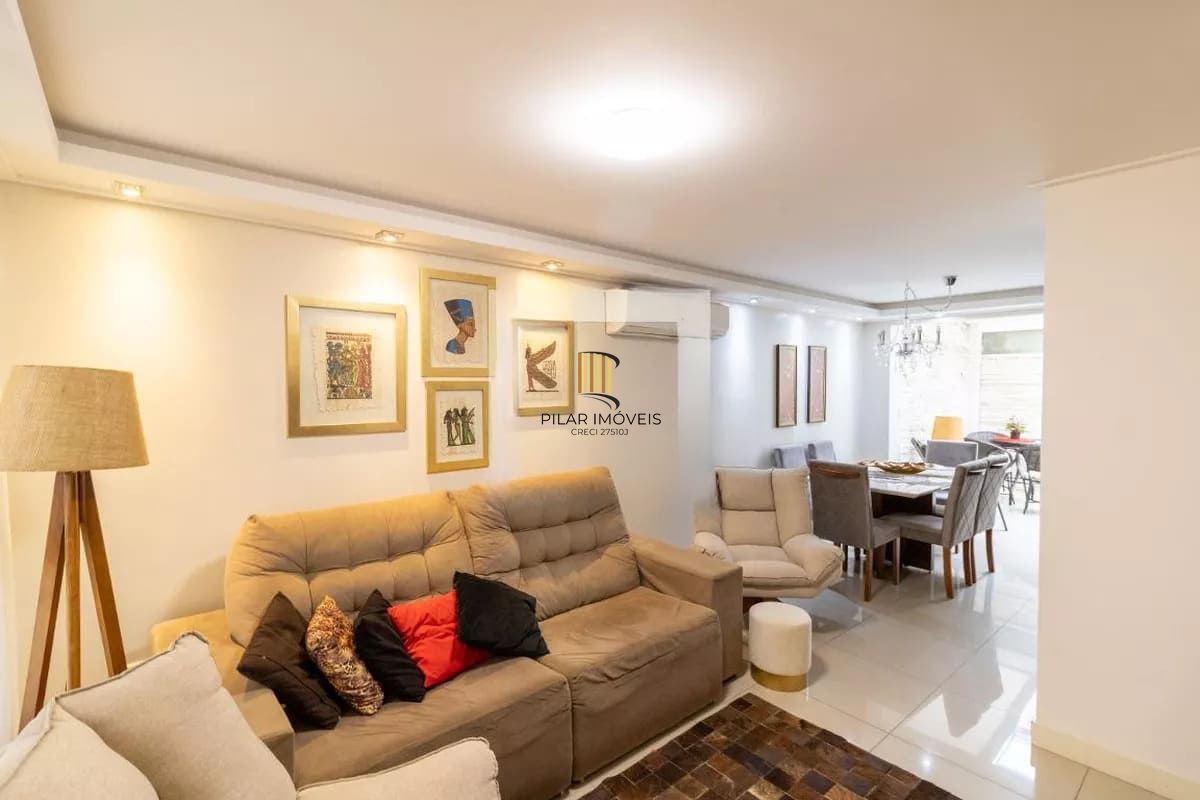 Casa de condomínio com 150m², 3 quartos e 2 vagas