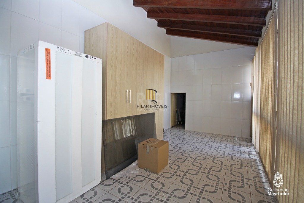 Casa para Venda - 246m², 3 dormitórios, sendo 2 suites, 3 vagas - Vila Ipiranga