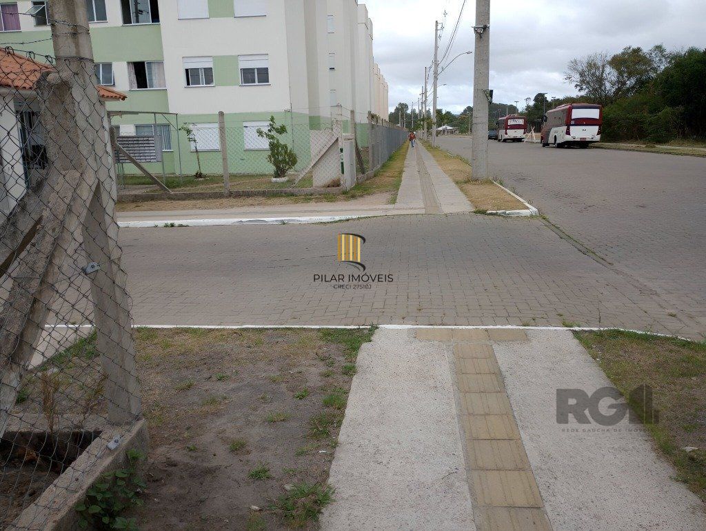 Apartamento de 2 dormitórios no bairro Chapéu do Sol