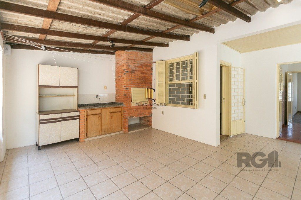 Casa com 5 dormitórios no bairro Jardim Carvalho