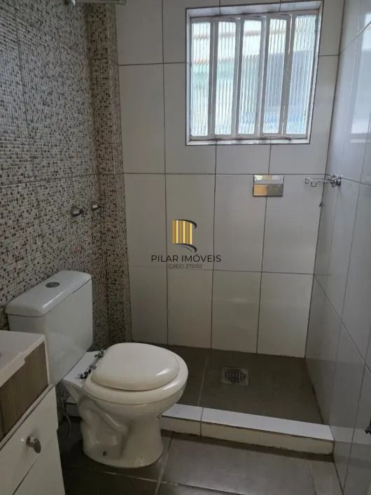 Sobrado com Piscina, Garagem para 3 Carros e Espaço para Salão de Festas à Venda e para Locação em Teresópolis