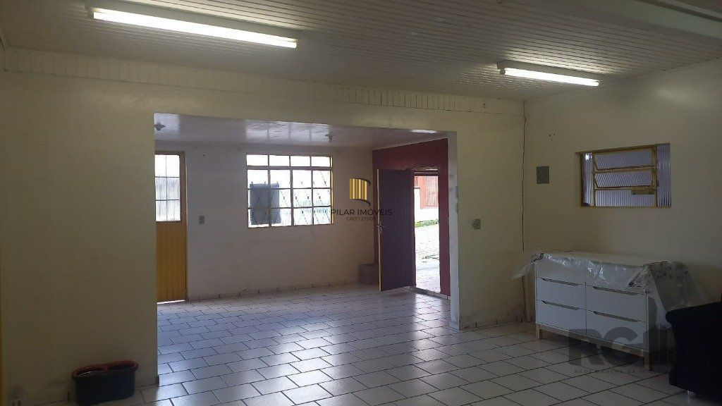 Casa 3 Dormitório(s) Bairro Santa Corona