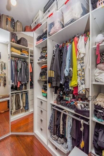 Casa 279m² - 4 dormitórios, 3 vagas no bairro Santa Tereza