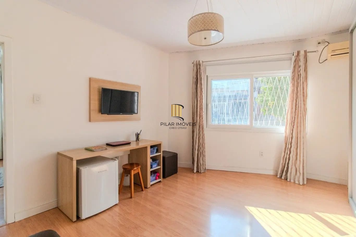 Casa de 3 dormitórios com 90m² à venda no Bairro Medianeira