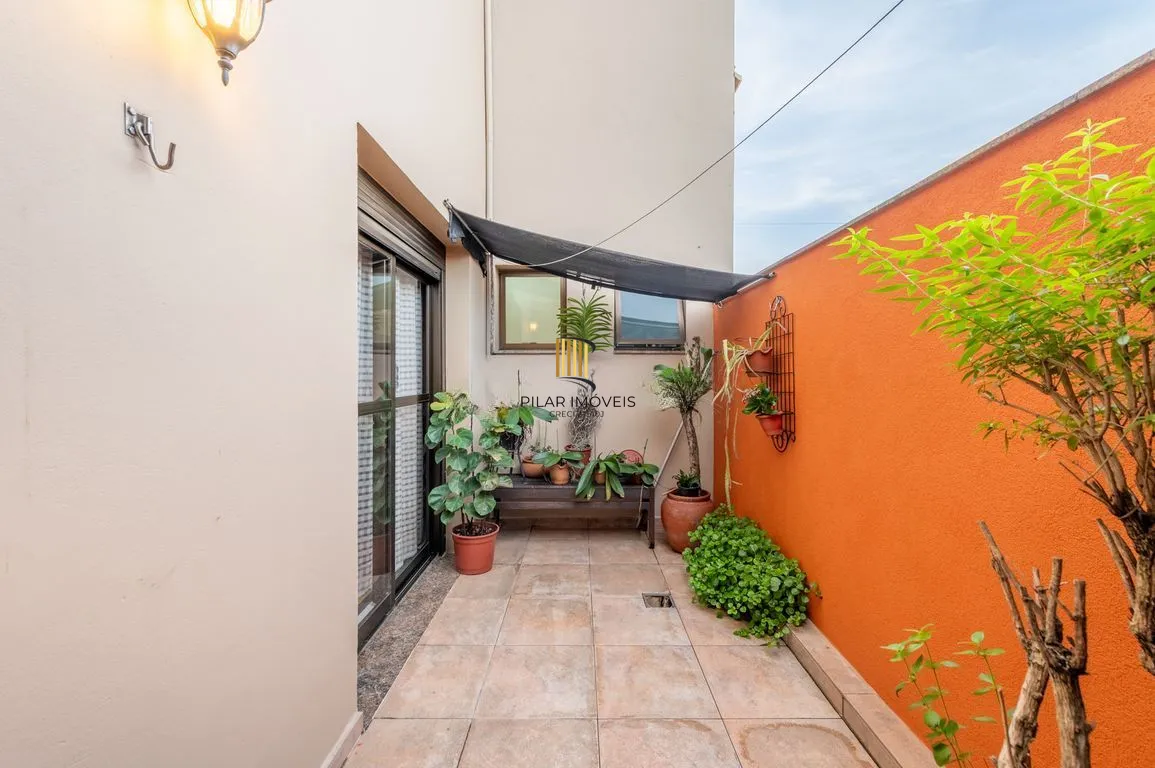 Apartamento de 4 dormitorios á Venda no Passo da Areia - Porto Alegre