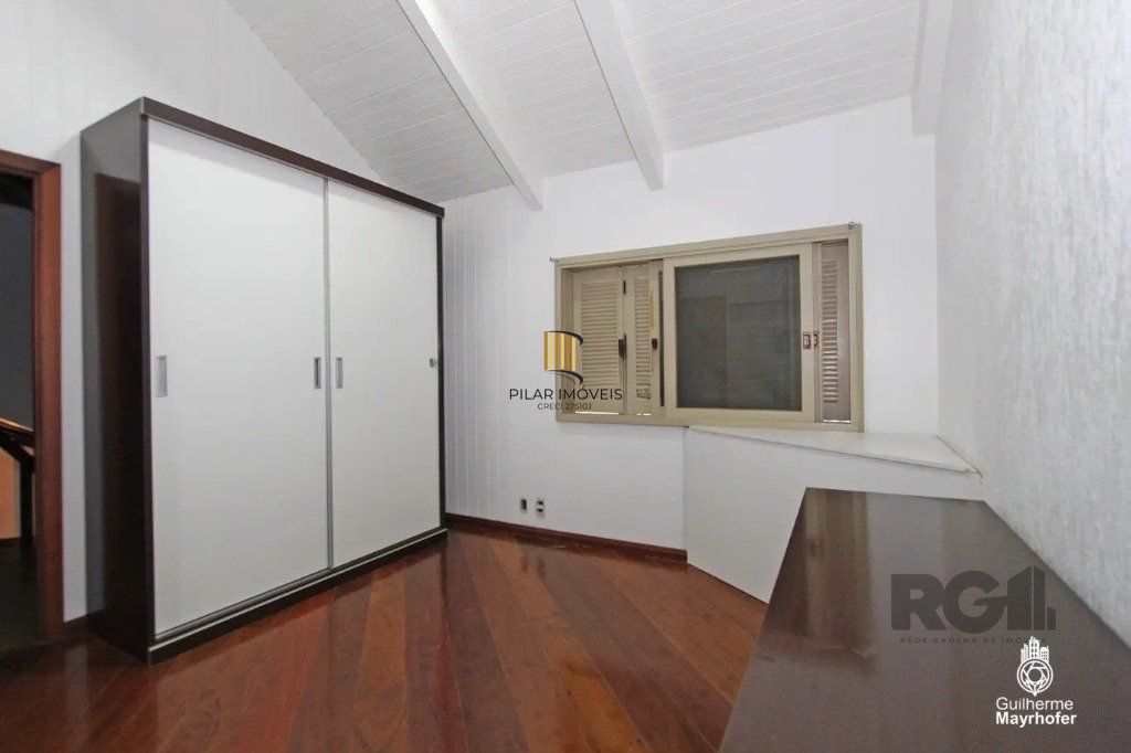 Casa com 4 quartos e 412m² à venda em Jardim do Lago, Canoas.