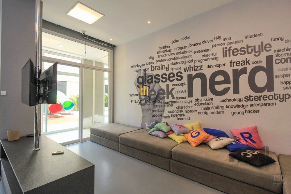 Apartamento com 3 suítes e 161m² à venda em Petrópolis, Porto Alegre.