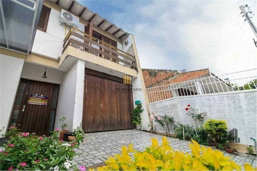 Casa de 285m² - 4 dormitórios, 4 vagas no bairro Bom Jesus