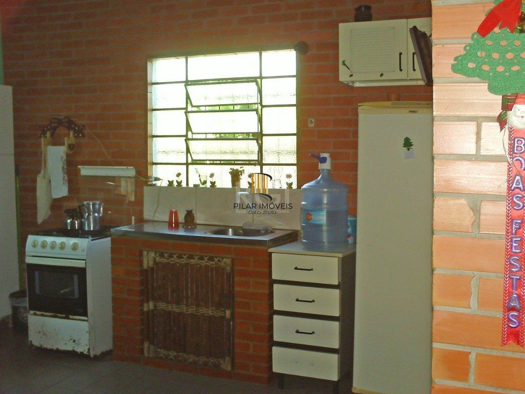 Casa para Venda - 140m², 3 dormitórios, sendo 1 suites, 2 vagas - Morro Santana