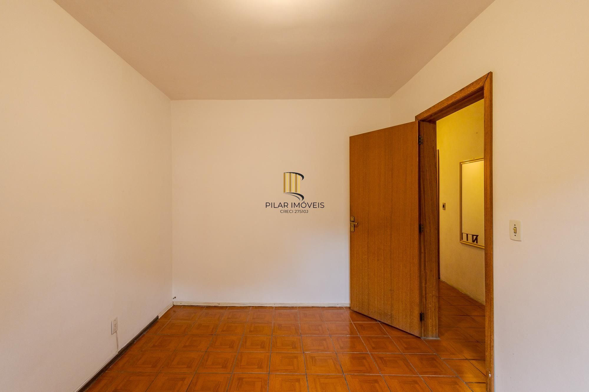 Casa para Venda - 210m², 4 dormitórios, 2 vagas - Petrópolis