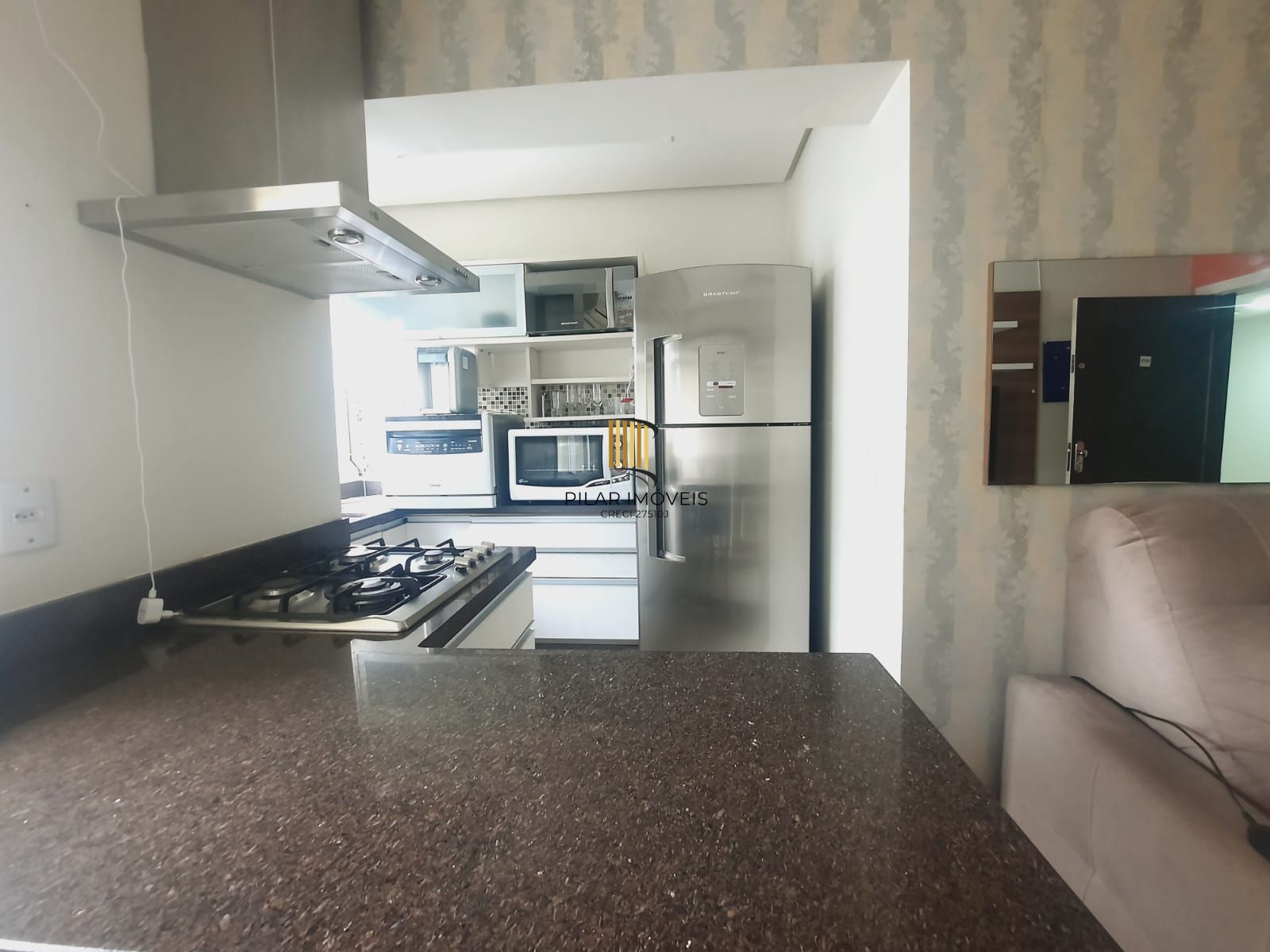 Apartamento mobiliado no Residence Suite Service em Porto Alegre, RS.