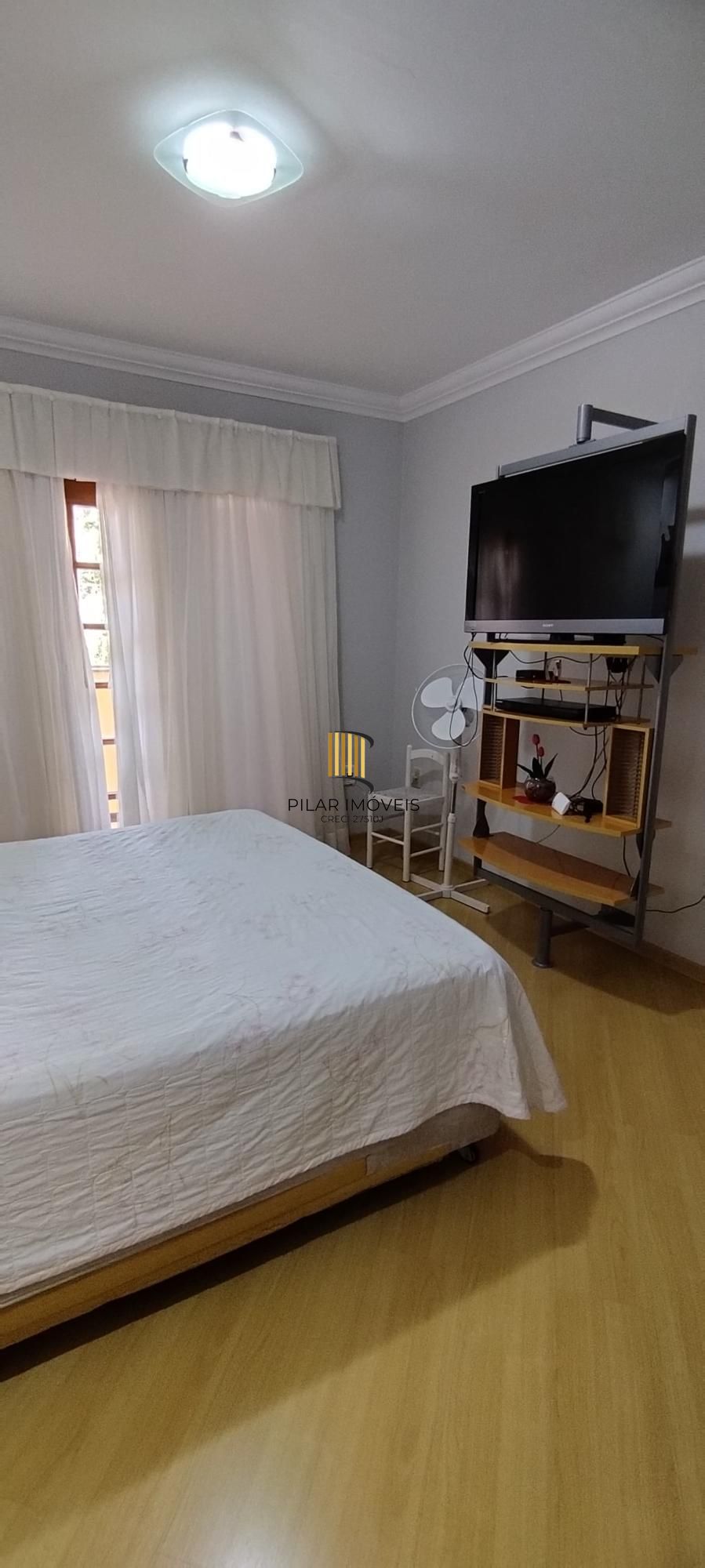 Casa 348m², 4 dormitórios, 2 vagas no bairro Nonoai