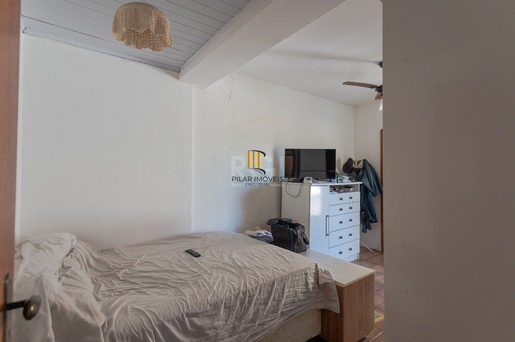 Casa 4 Dormitório(s) Bairro Glória