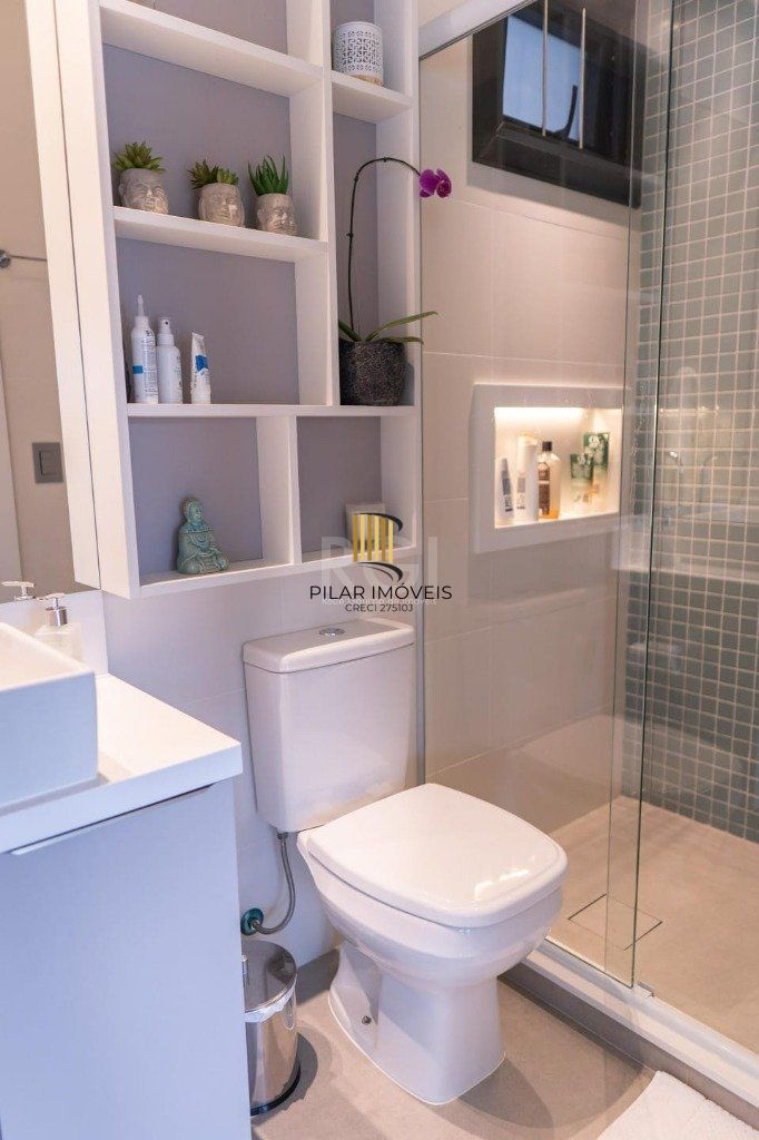 Apartamento para Venda - 81.57m², 2 dormitórios, sendo 1 suites, 2 vagas - Centro