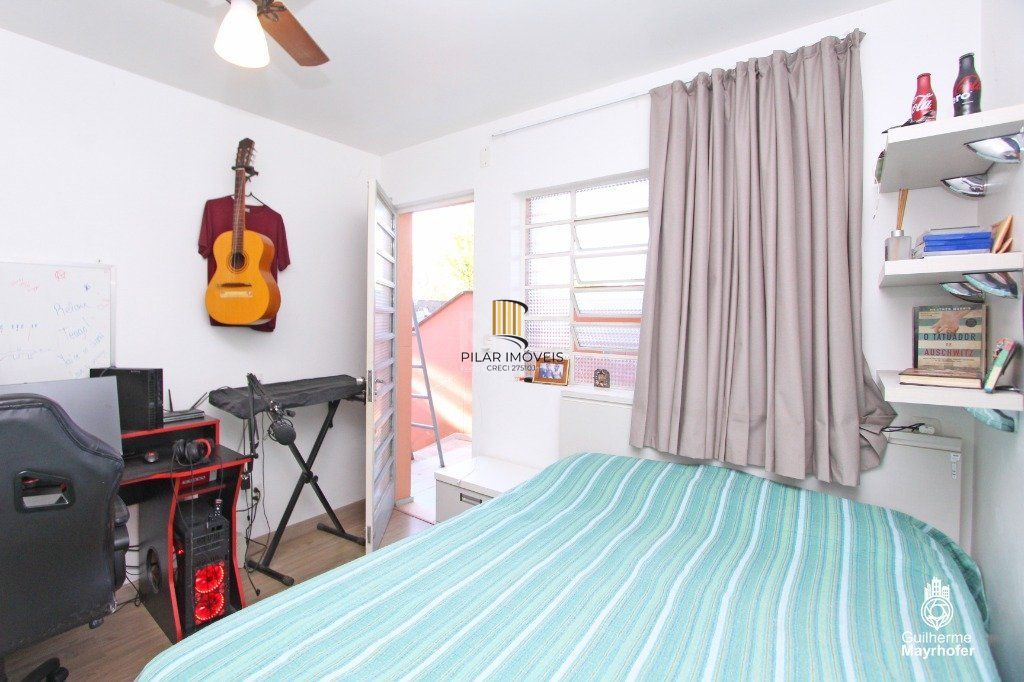 Casa para Venda - 500m², 5 dormitórios, sendo 2 suites, 5 vagas - Menino Deus