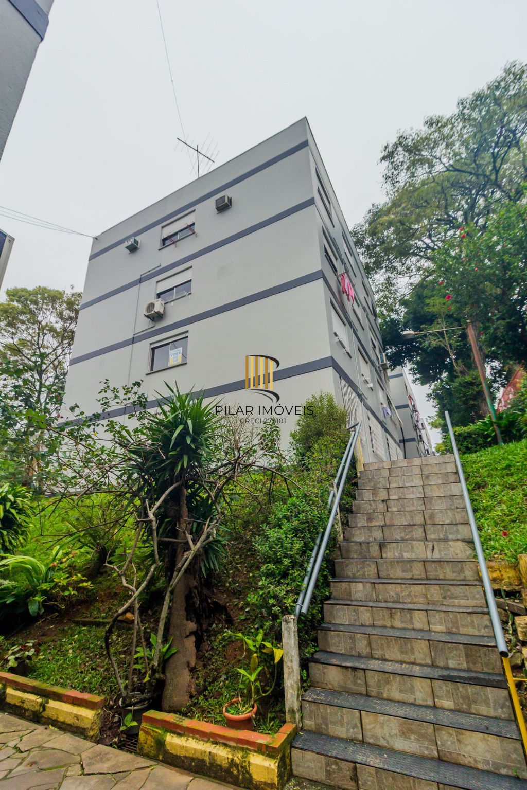 Apartamento 3 dorms à venda Rua Engenheiro Fernando Mendes Ribeiro, Santo Antônio - Porto Alegre