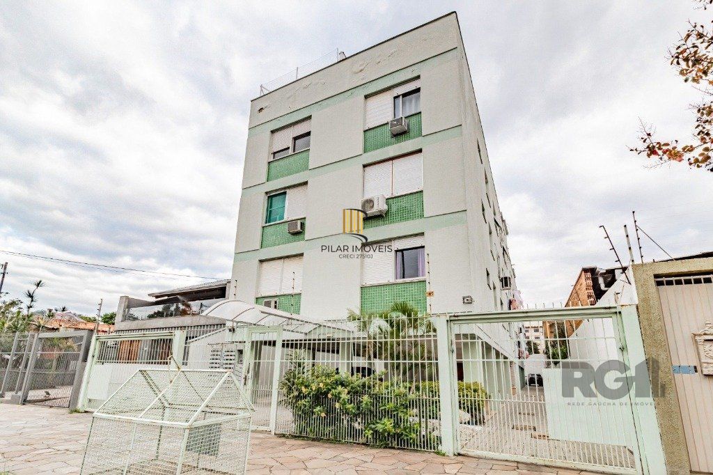 Apartamento de 2 dormitórios no bairro Glória