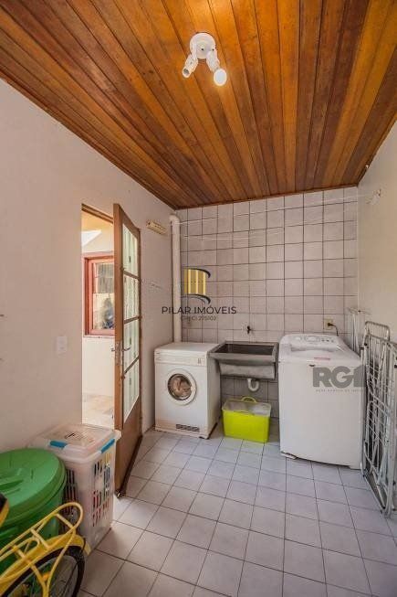 Casa 279m² - 4 dormitórios, 3 vagas no bairro Santa Tereza