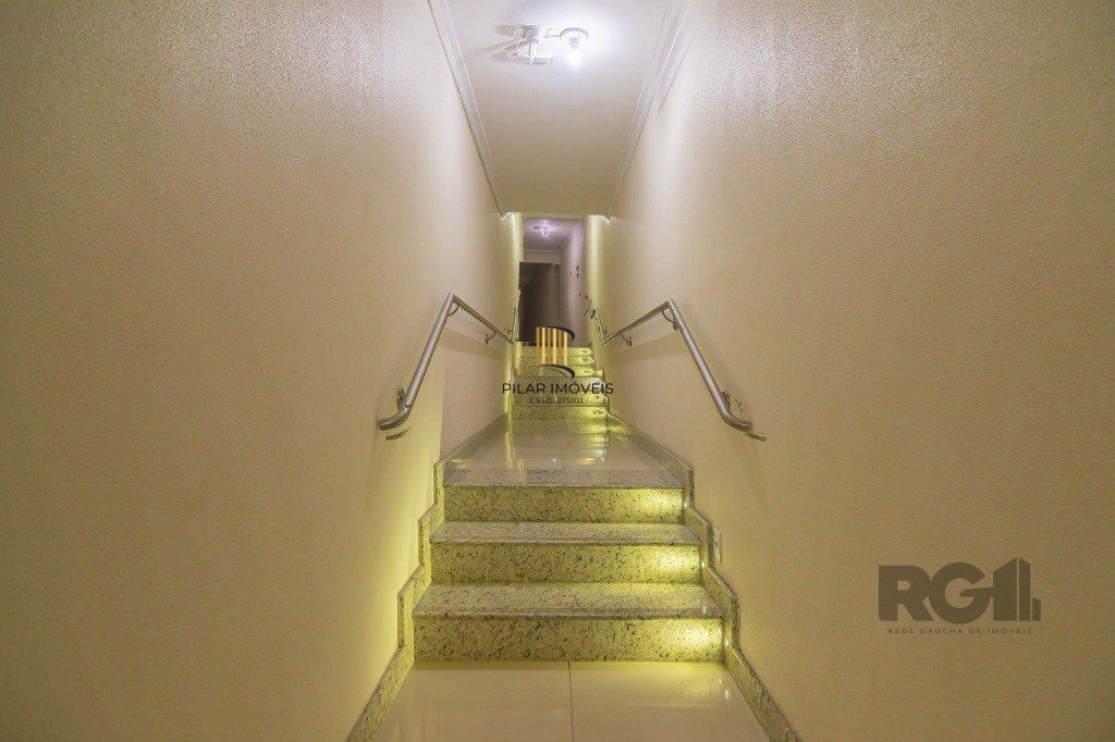 Apartamento 152m² - 4 dormitórios no bairro Floresta