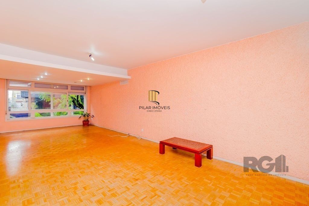 Apartamento de 3 dormitórios, bairro Bom Fim