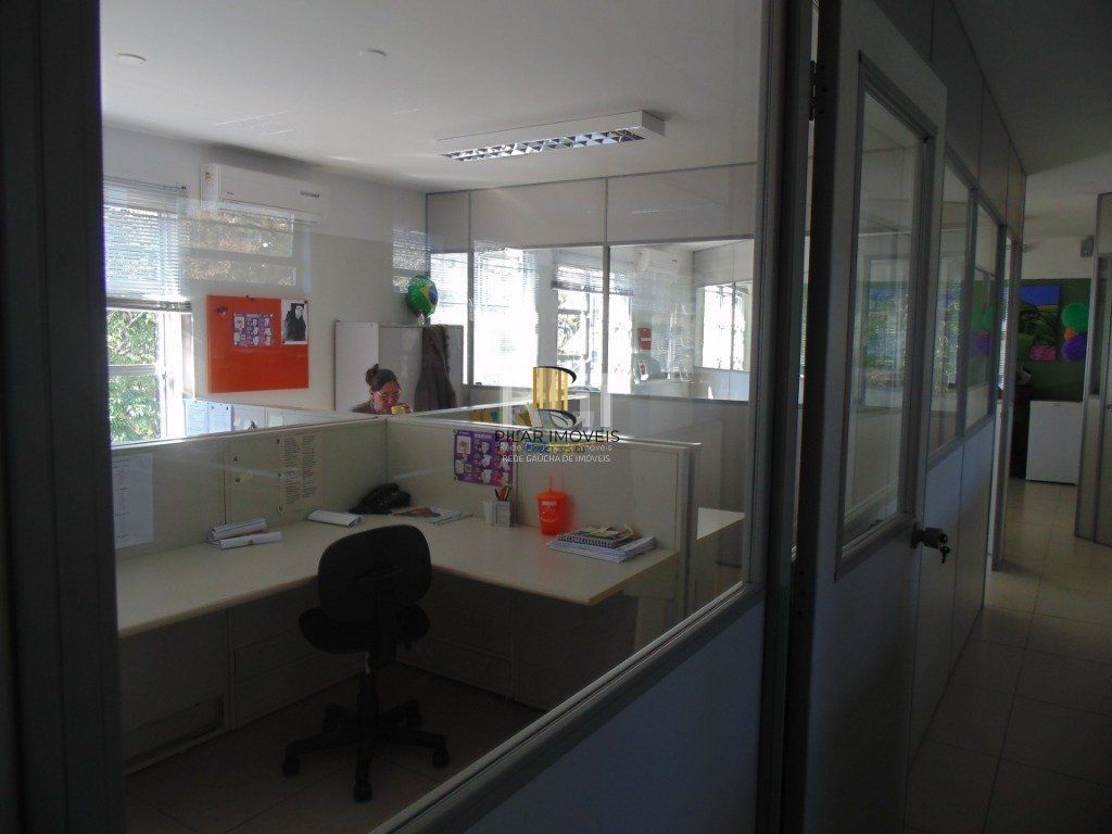 Predio para Venda - 2000m², 0 dormitórios, Teresópolis