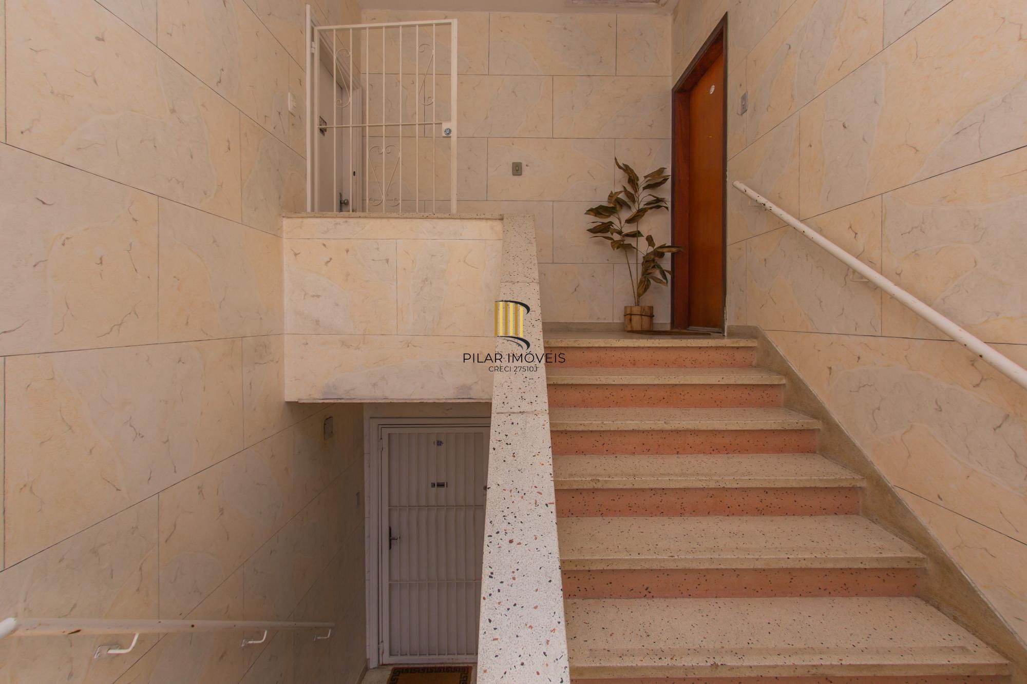 Apartamento Garden com 2 quartos e 94m² à venda em Rio Branco, Porto Alegre.