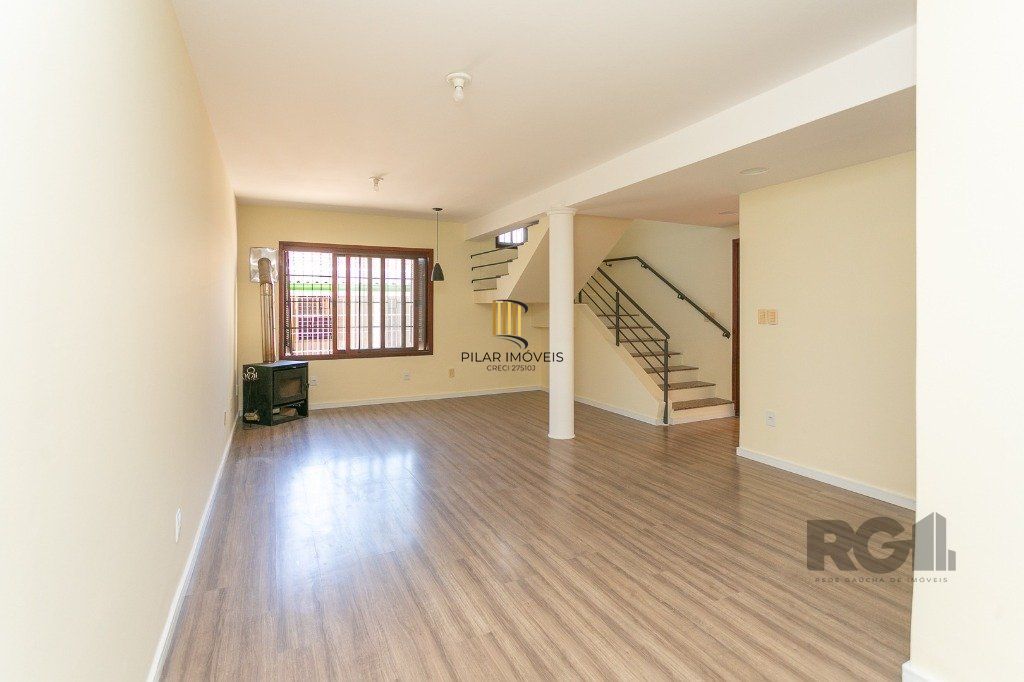 Casa com 5 dormitórios no bairro Jardim Carvalho