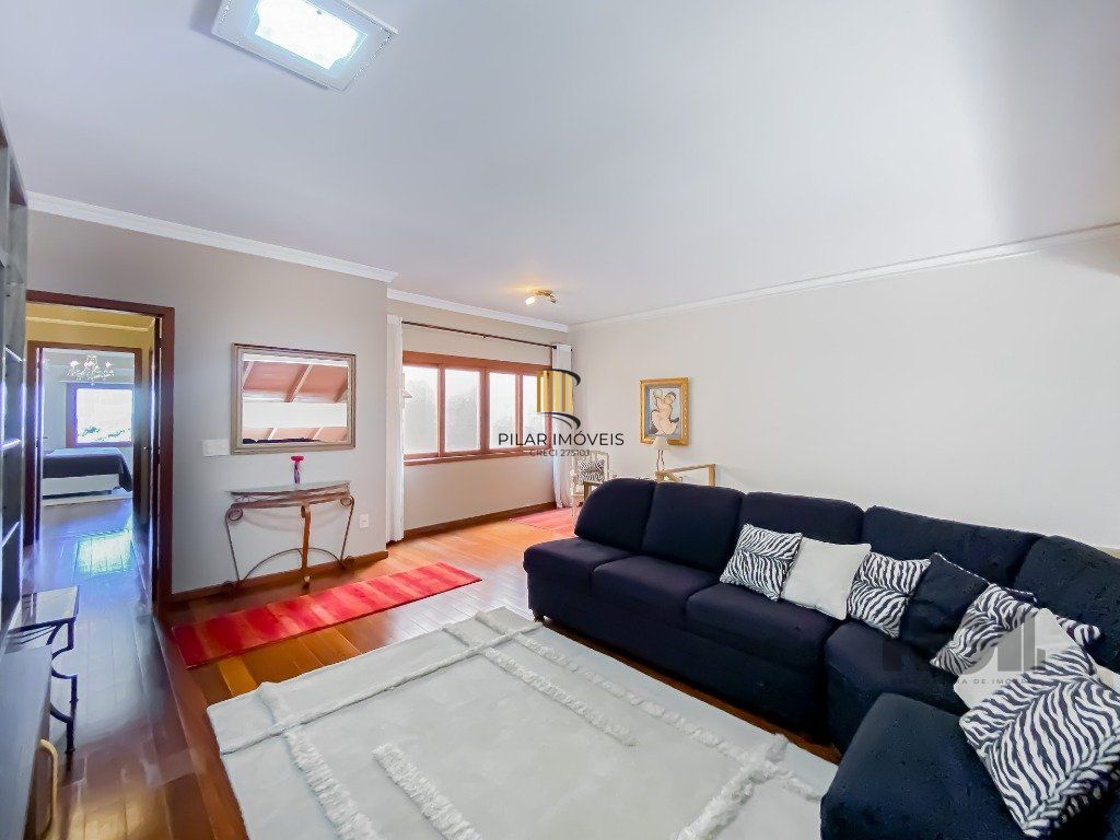 Casa alto padrão, 500m² privativos com linda vista da cidade no Morro Apamecor