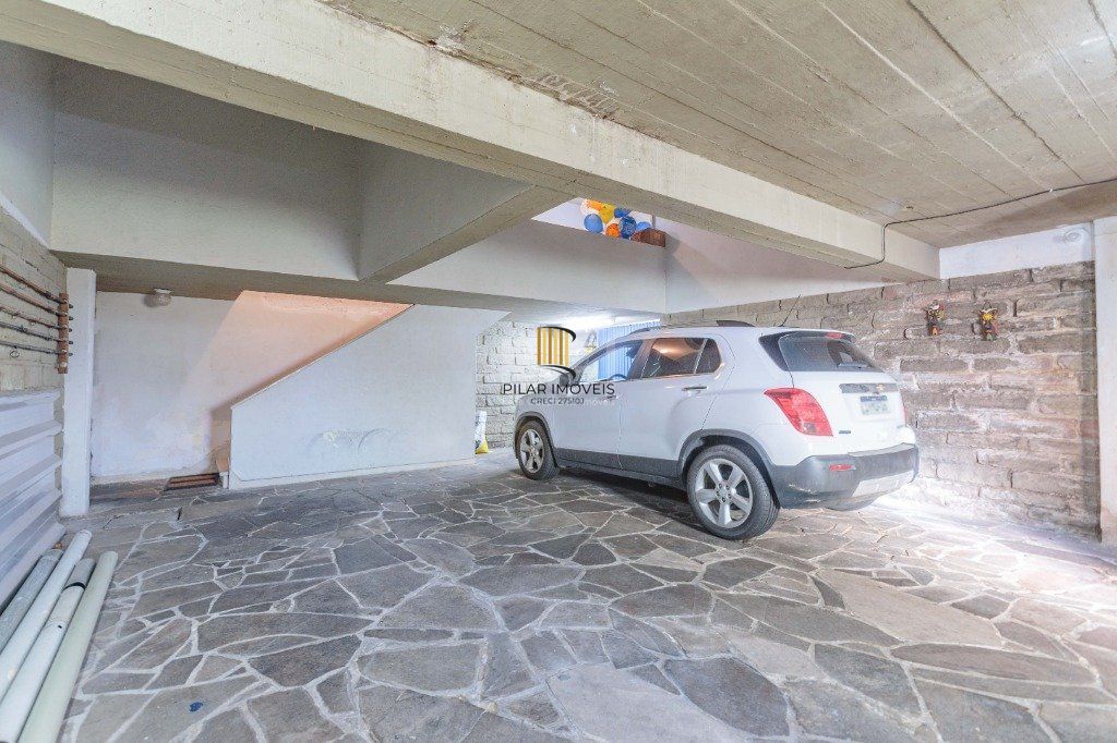 Casa a venda com 400m², bairro, Teresópolis