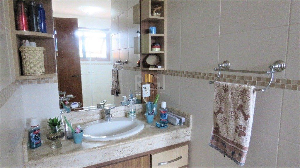Casa Condominio para Venda - 404.59m², 3 dormitórios, sendo 1 suites, 2 vagas - Cristal
