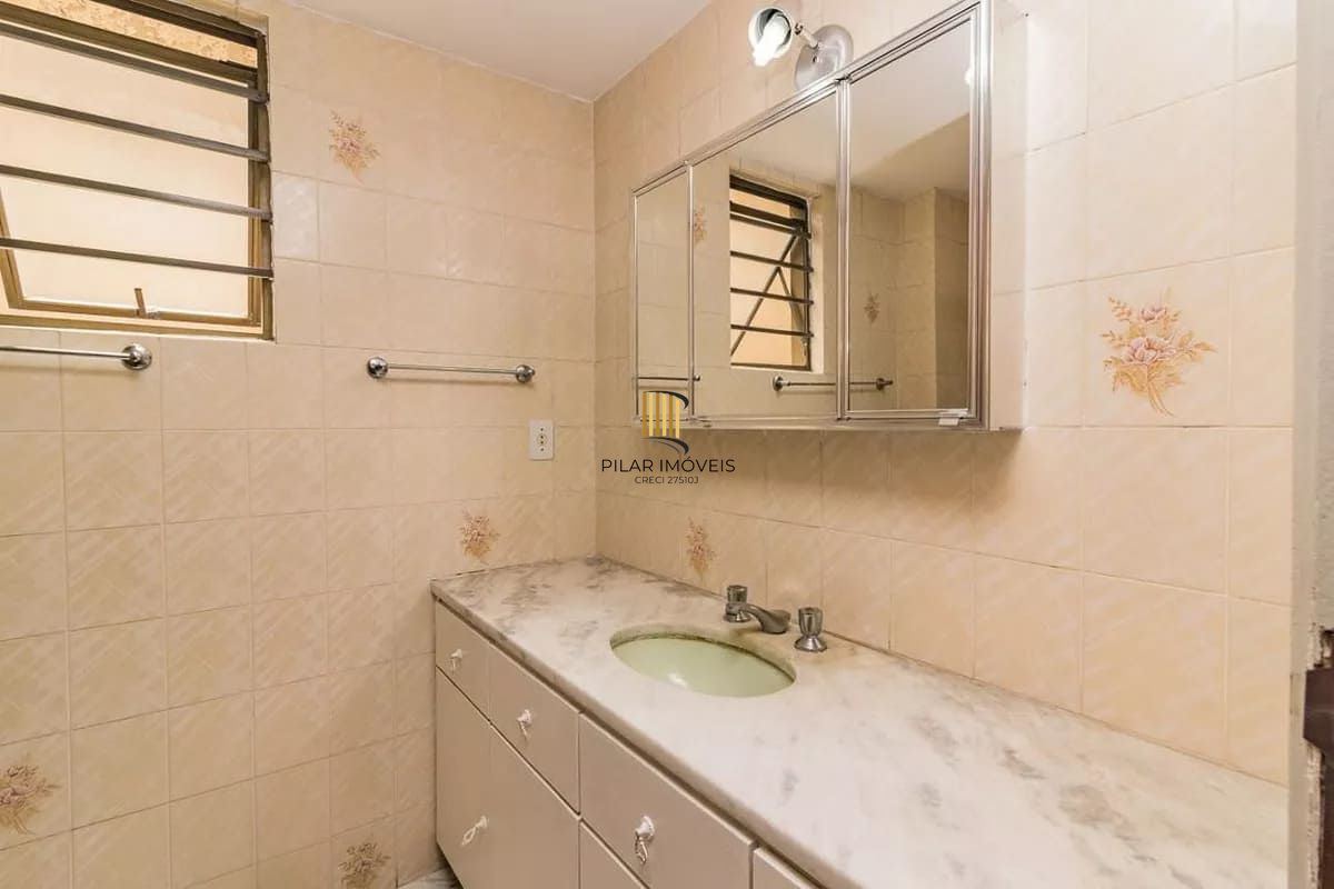 Apartamento de 2 dormitórios no bairro Medianeira