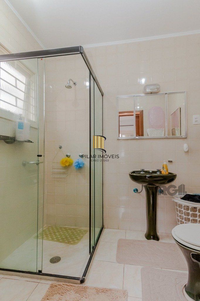 Casa 394m², 4 dormitórios, 4 vagas no bairro Cristo Redentor