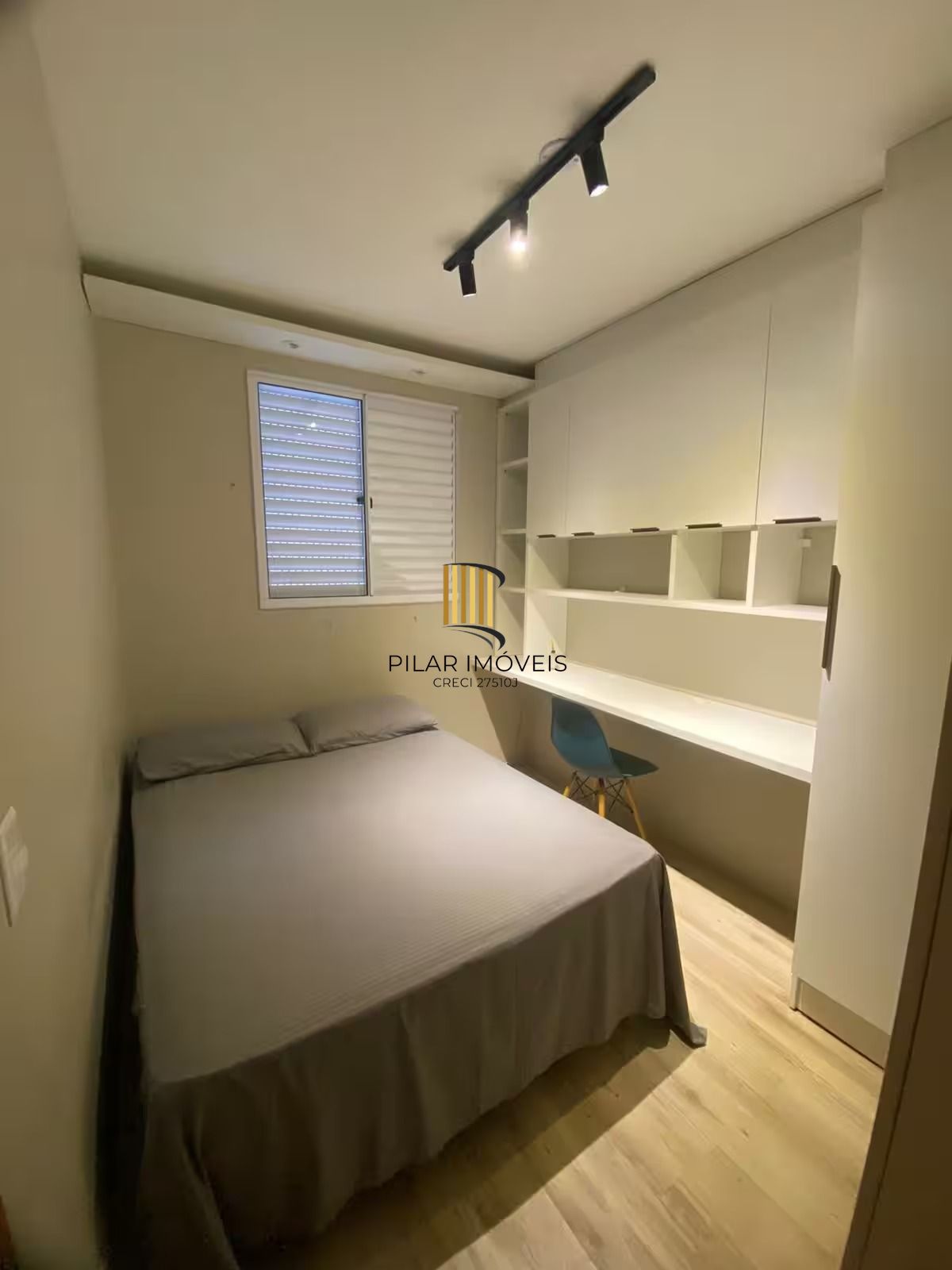 Apartamento 2 dormitórios no bairro Humaitá
