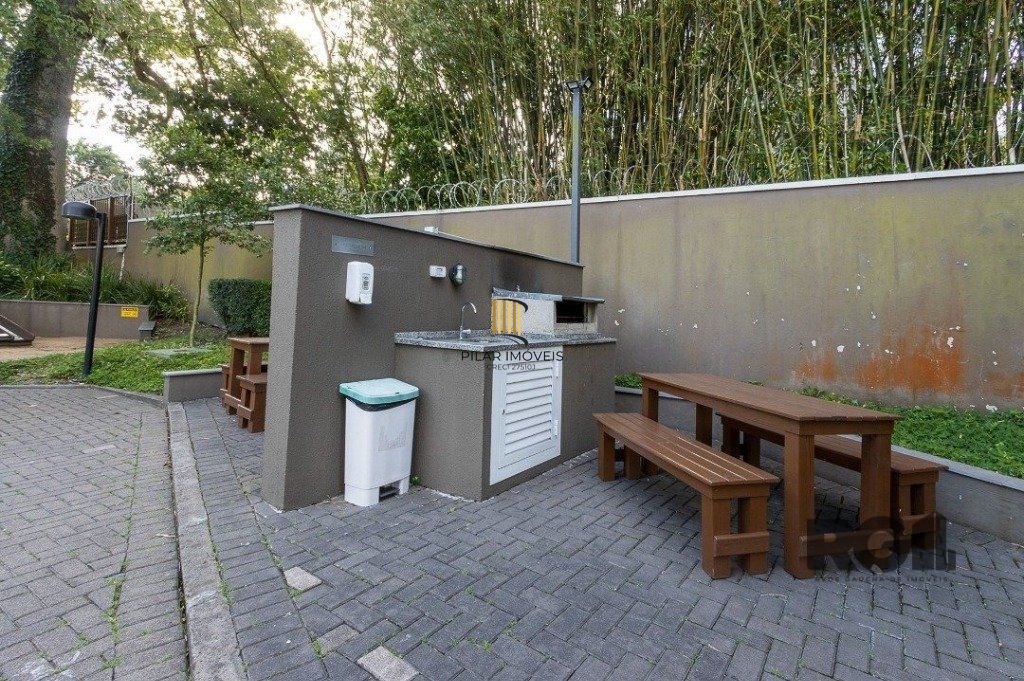 Apartamento de 2 quartos , suite ,  garagem em Condomínio Clube no bairro Teresópolis