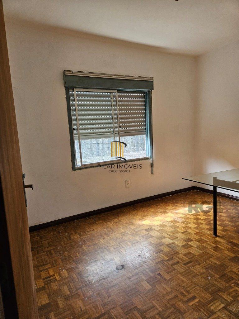 Casa para Venda - 248.56m², 5 dormitórios, 2 vagas - Teresópolis