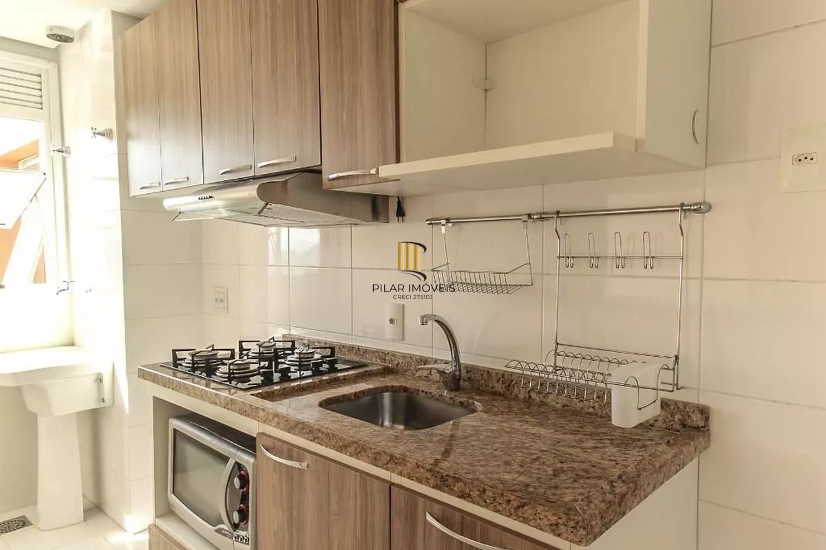 Apartamento de  01 dormitorio com vaga de garagem na Azenha - Porto alegre.