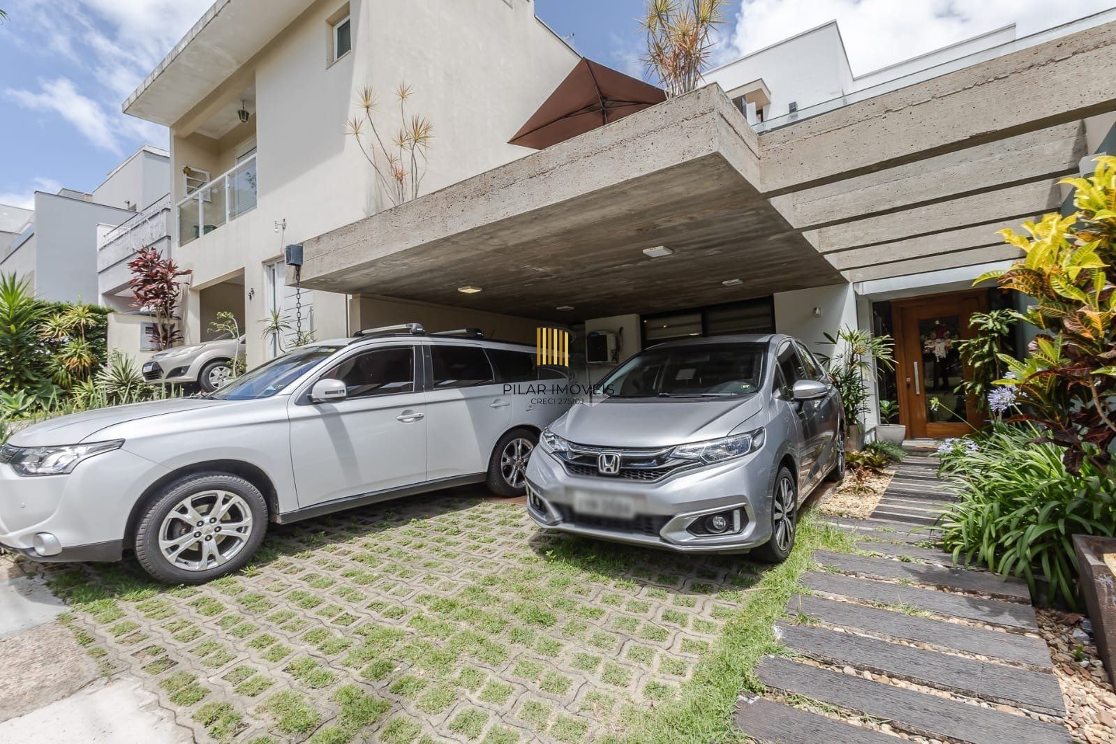 Casa em Condomínio com 3 quartos, 3 vagas e 184m² para vender por R$ 1.180.000 Rua Adriano Pereira Da Silva - Vila Nova, Porto Alegre