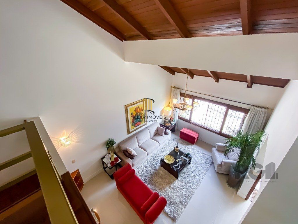Casa alto padrão, 500m² privativos com linda vista da cidade no Morro Apamecor