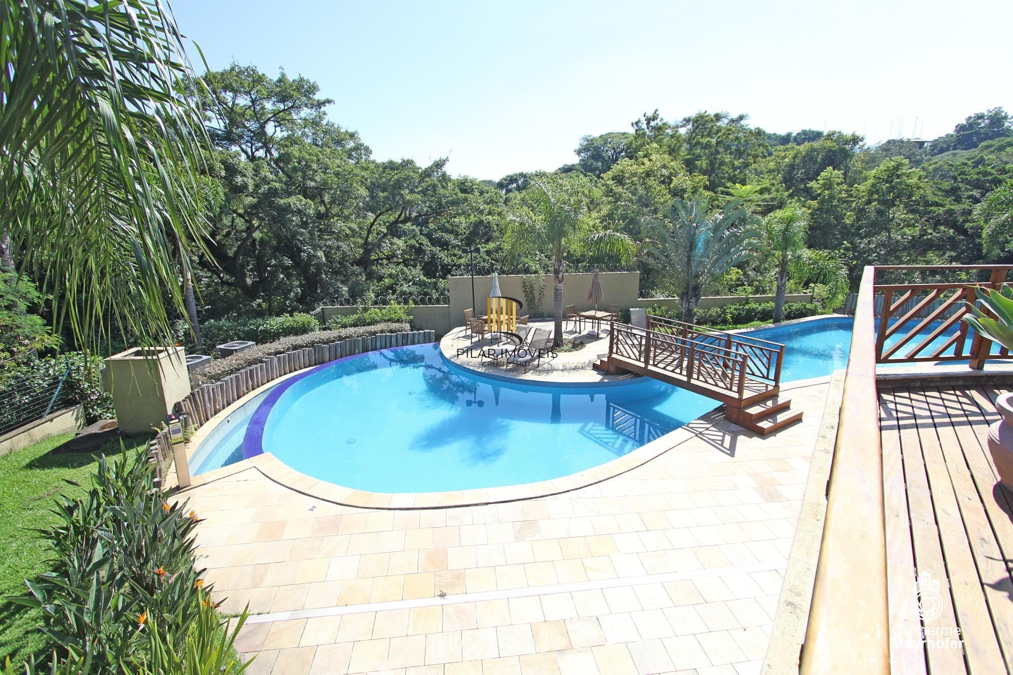 Casa de Condomínio 4 dormitórios no bairro Teresópolis