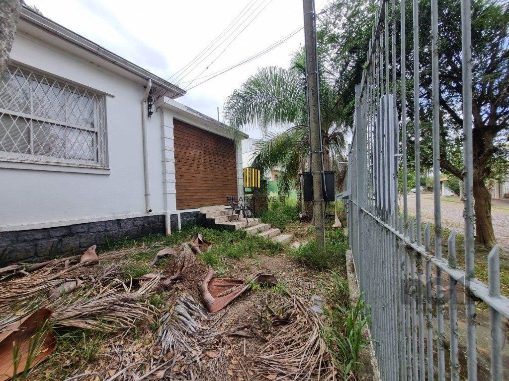Casa com 3 quartos, 4 vagas e 120m² no bairro Vila Assução