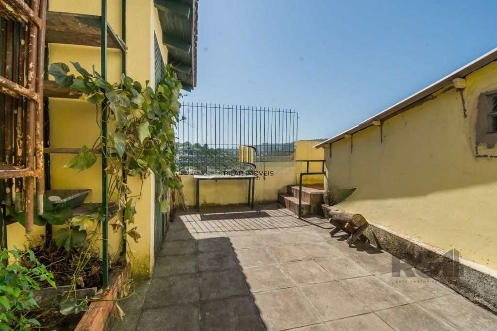 Casa com 5 dormitórios no bairro Jardim Sabará