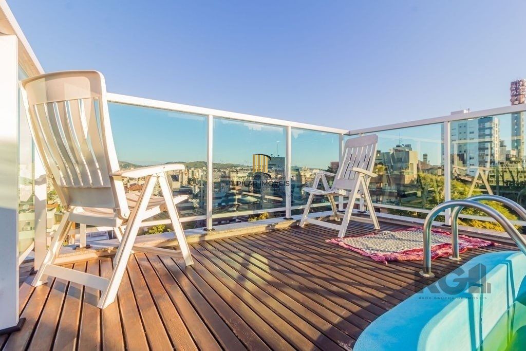 Excelente cobertura de 175m² com 3 dormitórios e 2 vagas.